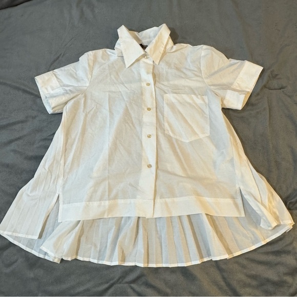 Banana Republic Tops - Banana Republic White Button Down Shirt
#1119